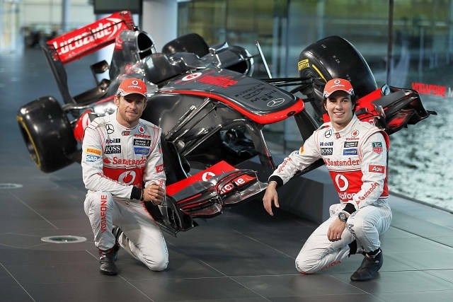 Z dirkalnikom MP4-28 bosta v letošnji sezoni dirkala Jenson Button in Sergio Perez. (Foto: Reuters) 