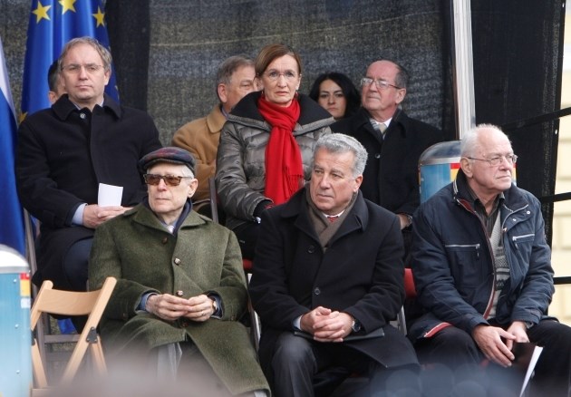 Govorniki na shodu Zbora za republiko (od zgoraj levo): Aleš Hojs, Barbara Brezigar, France Cukjati,  in Lovro Šturm....