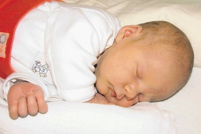 Zadnja med njimi je bila mala Kočevka, ki se je rodila v reševalnem vozilu deset kilometrov pred porodnišnico. 