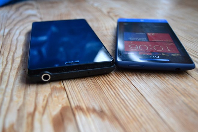 Preizkusili smo: HTC 8S in Sony Xperia T