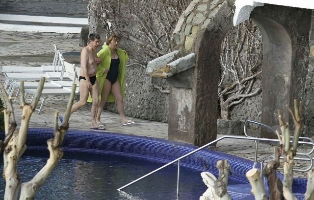 Foto: Merklova je na počitnicah v Italiji pokazala svojo mehkejšo plat