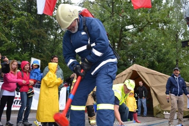 Veliko težje je biti gasilec kot minister (foto)
