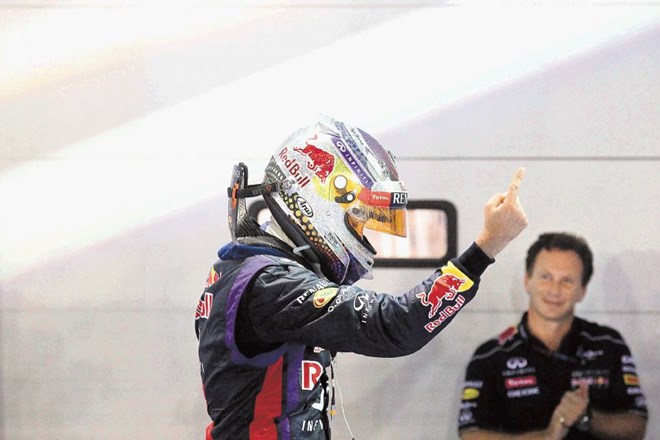 Nemec Sebastian Vettel se je še enkrat več veselil zmage, tokrat v Singapurju. 