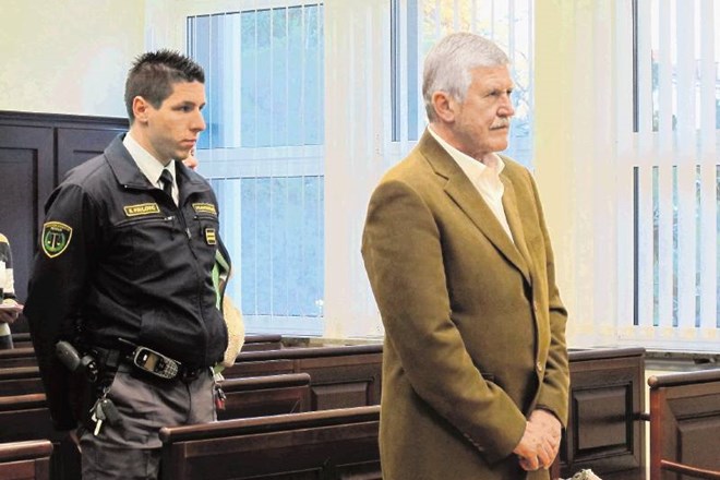 Če bo zadnja sodba postala pravnomočna, bo moral Dušan Črnigoj v zaporu preživeti skupno  štiri leta. 