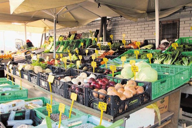 Na posodobljenih posavskih tržnicah bi se v prihodnje lahko znašlo dosti  več doma pridelane hrane kot doslej. 
