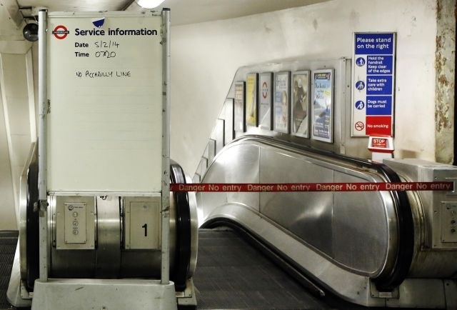 “Sramotna” stavka na podzemni železnici prinesla “bedo” milijonom Londončanov (foto)