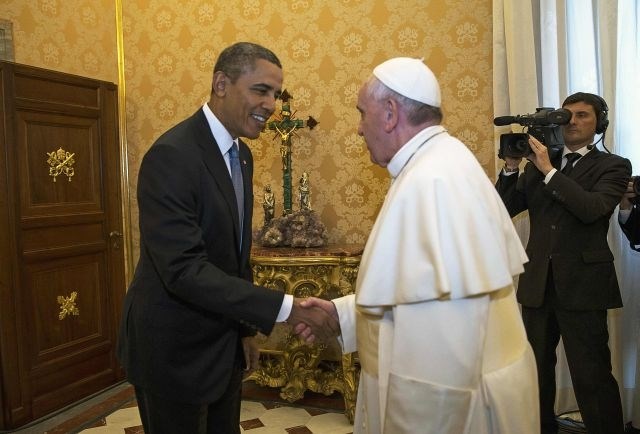 Ameriški predsednik Barack Obama je danes prispel na obisk v Vatikan. 