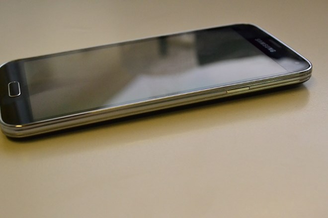 Samsung Galaxy S5: raje evolucija kot revolucija (foto)