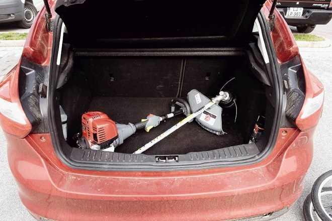 Kombinirana kosa Honda UMC 435 je majhna in razstavljeno lahko spravimo tudi v prtljažnik manjšega avtomobila. 