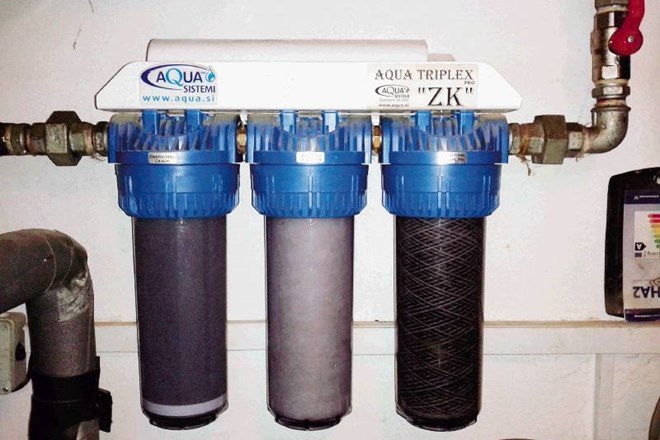 Filtrirni sistem MESEC Triplex »ZK10« Pro, ki je sestavljen iz pralnega filtra,  finega  filtra in filtra z aktivnim ogljem 