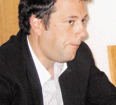Novogoriški župan Matej Arčon zaradi nastalega položaja zahteva zamenjavo direktorja Komunale. 
