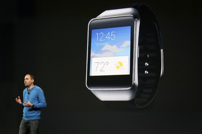 David Singleton predstavil novo Samsungovo pametno uro.  