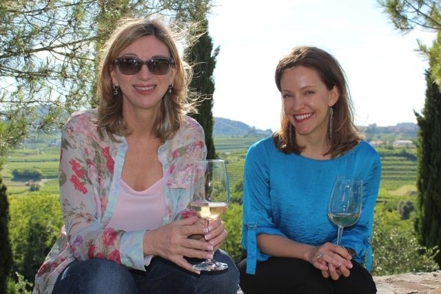 Debra Meibiurg in Chirty Canterbury sta pohvalili kakovost briških vinarjev. 
