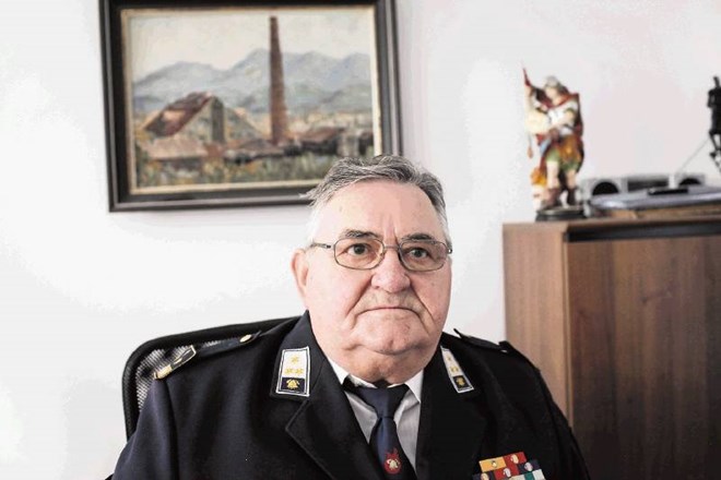 Franc Sever - Nani je živa enciklopedija zgodovine slovenskega gasilstva. 