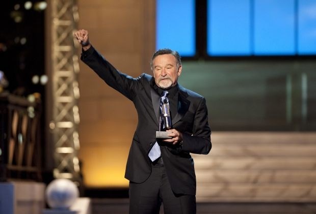 “Robin Williams je bil nevihta komičnega genija in naš smeh je bil grom” 