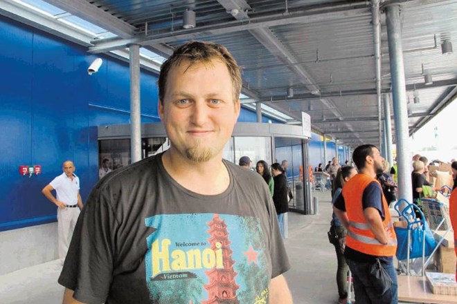 Matic Poznič iz Celja ugotavlja, da do Ikee v avstrijskem Gradcu pride prej kot do tiste pri Zagrebu. 