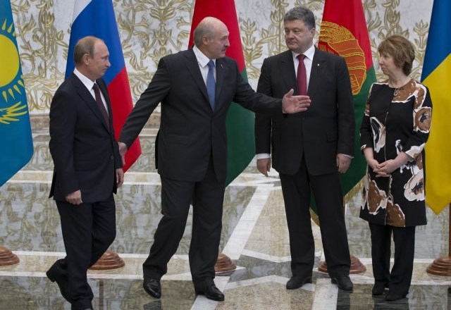 Vladimir Putin, Aleksander Lukašenko, Petro Porošenko in Catherine Ashton. 