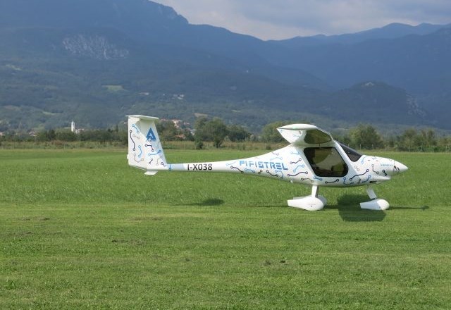 Pipistrel predstavil projekt šolskega dvosedežnega električnega letala WATTsUP (foto)