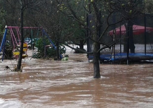 Poplave povzročajo hude težave na Gorenjskem.  