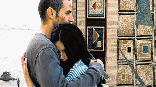 Režiser Abu Asad s filmom Omar ustvari pretanjen portret mladosti na zasedenih ozemljih. 