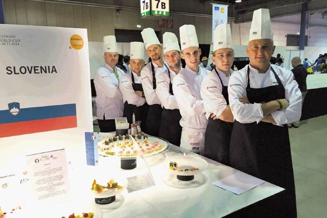 Mladinska državna kuharska reprezentanca se je s svetovnega prvenstva vrnila z dvema srebrnima medaljama. Društvo kuharjev in...