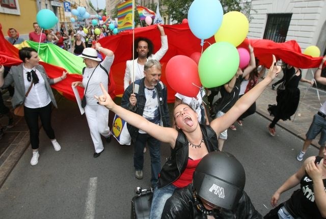 Junij 2014: Parada ponosa 2014 pod sloganom Ja, in? (Foto: Tomaž Skale) 