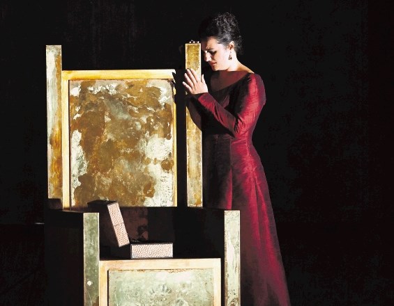 Monika Bohinec kot Eboli v Verdijevi operi Don Carlos septembra lani v Dunajski državni operi. 