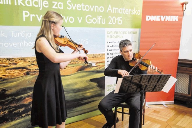 Za vrhunski glasbeni večer sta poskrbela Ana Blaževič Arko in Bojan Cvetrežnik.  (Foto: Anže Furlan) 