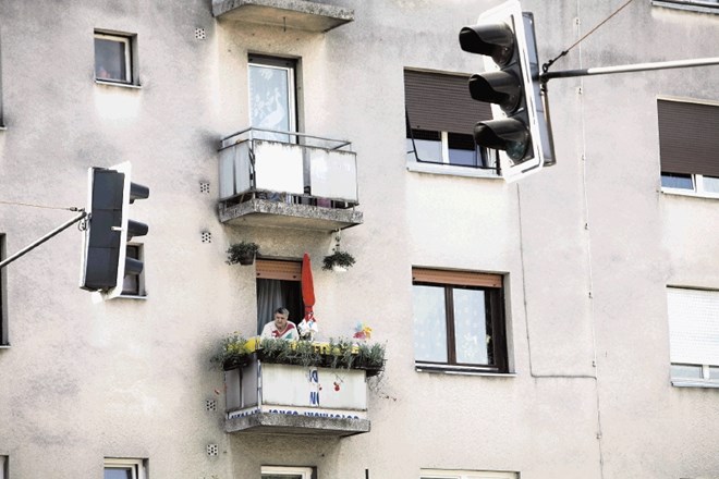 Skoraj polovico deložacij po Sloveniji je v lanskem letu doletelo najemnike stanovanj v Mariboru.  Fotografija je simbolična....