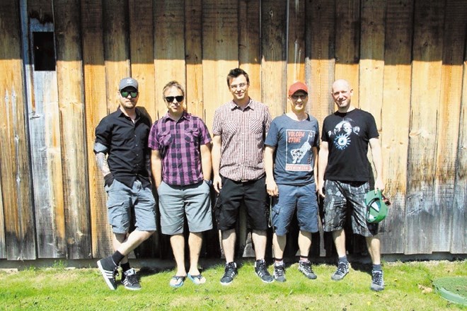 Skupina Siddharta, od leve: pevec in kitarist Tomi Meglič, basist Jani Hace, bobnar Boštjan Meglič, kitarist Primož Benko in...