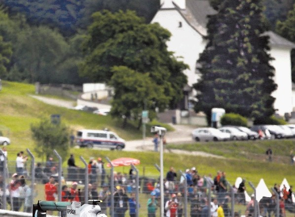 Rosberg slavil v Avstriji: Dirka, na kateri je odločalo 20 centimetrov