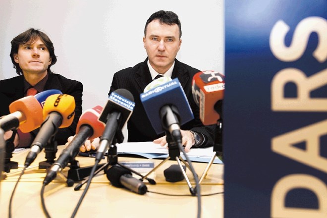 Prorektor mariborske univerze Žan Jan Oplotnik (levo), član uprave Darsa v času Tomislava Nemca (desno), svojo odgovornost za...