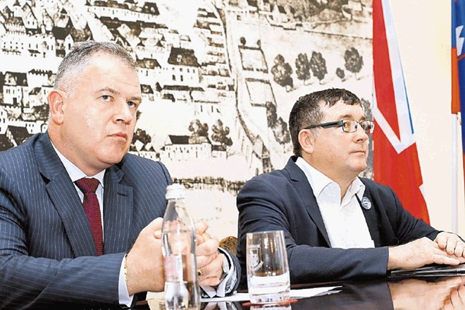 Mariborski župan Andrej Fištravec (desno) in izvršni direktor agencije Westco Cormac Smith 