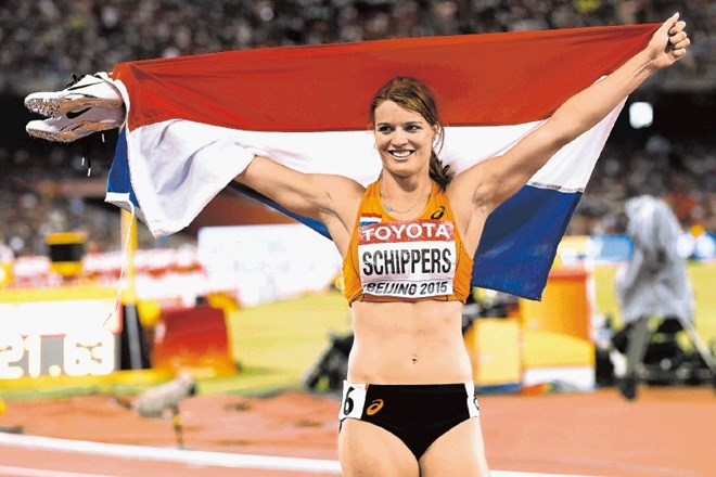 Dafne Schippers  je takole slavila naslov svetovne prvakinje na 200 metrov. 