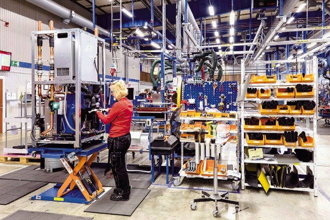 Visokotehnološka proizvodnja toplotnih črpalk v tovarni Thermia v Arviki na Švedskem. 