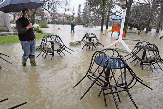Prebivalci Mirna, ki jih je v zadnjih letih poplavljalo skorajda  vsako leto, so od predstavitev pričakovali več kot le...