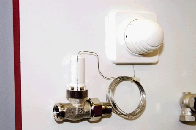 Regulacija toplote z avtomatskim zapiranjem radiatorskih ventilov