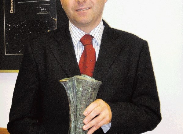Eno od  bronastih gazel je leta 2009 odnesel Bojan Veber, direktor podjetja Exoterm-IT. 