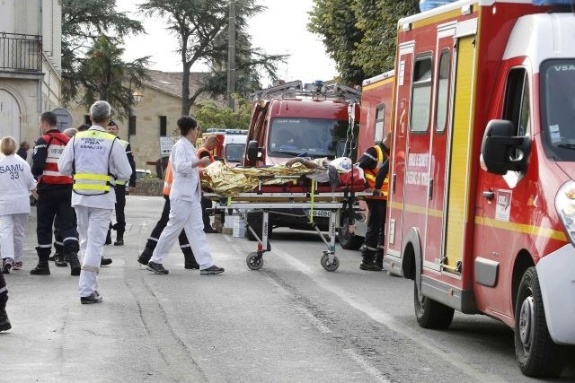 V hudi prometni nesreči v Franciji je življenje izgubilo 43 ljudi. (Foto: Reuters) 