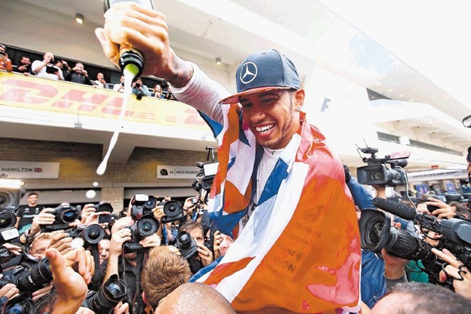 Britanec Lewis Hamilton se je še tretjič v karieri veselil naslova svetovnega prvaka  v formuli 1. 