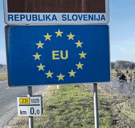 Še en mini vrh brez Slovenije, čeprav bi država zdaj sprejela begunce iz Turčije