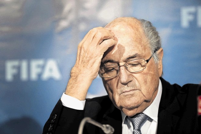 Sepp Blatter ima v zadnjem času veliko upravičenih razlogov za glavobol. 