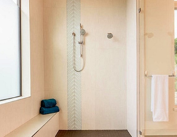 Učinkovit dizajn kabine za prhanje: nasveti za kombiniranje ploščic