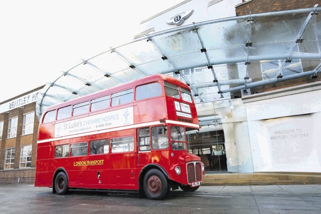 Portret dvonadstropnega londonskega avtobusa: če se ne pelješ z njim, nisi bil v Londonu