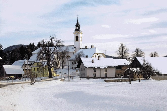 Med svojim izletom sta izvidnika občudovala številne cerkve, ki krasijo okolico Nove vasi.    