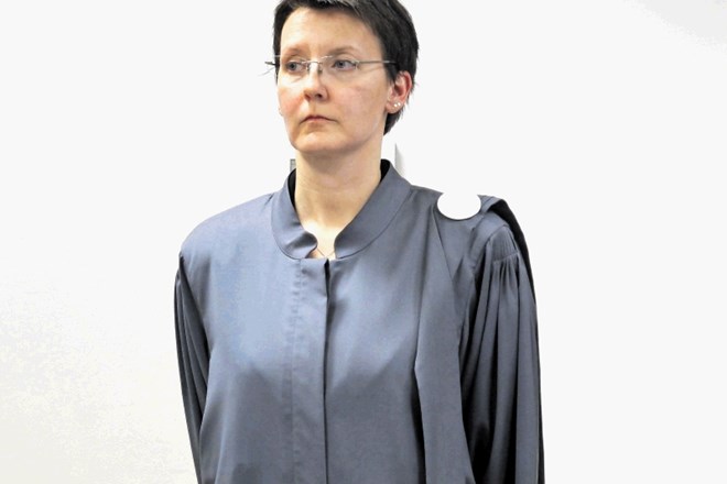 Sum o diskriminatornosti javnega razpisa se ni potrdil, pravi  tožilka Katja Arnuš. 