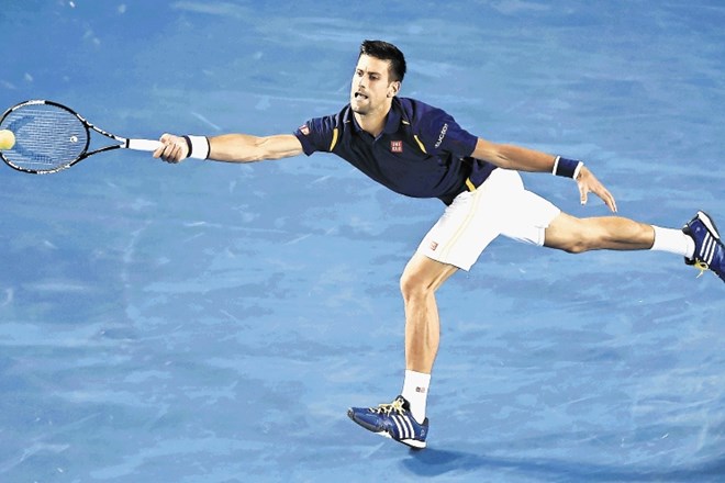 Srbski teniški igralec Novak Đoković (na fotografiji) se bo v polfinalu odprtega prvenstva Avstralije v Melbournu pomeril s...
