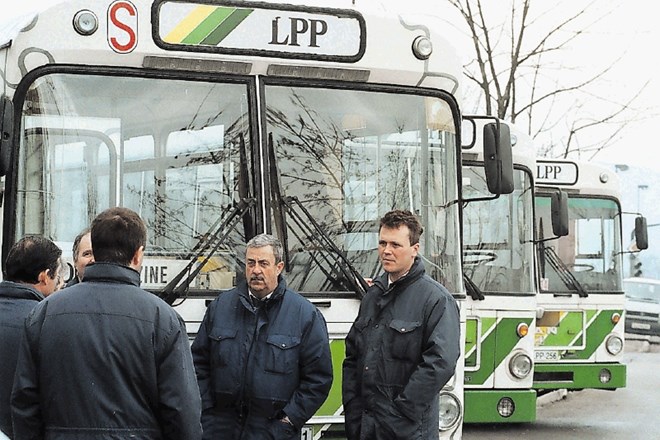 Ko bo Ljubljanski potniški promet dobil nove avtobuse, bo iz prometa vzel vse avtobuse, starejše od 20 let. To pomeni, da na...