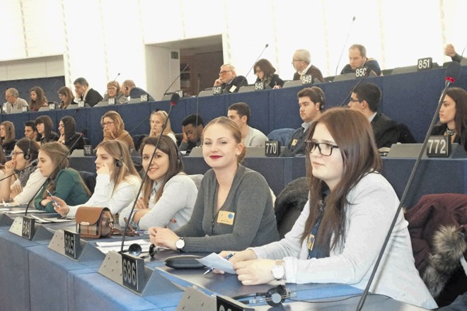 Jeseniški dijaki so politiko izkusili na svoji koži, ko so zasedali v evropskem parlamentu v Strasbourgu. 