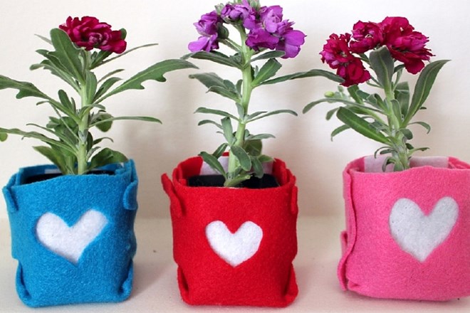 Privlačne ideje za dekoracijo drobnih daril ob dnevu zaljubljencev  